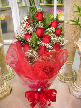 Dozen super premium red rose bouquet-Val