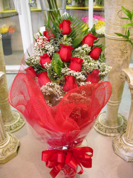Dozen super premium red rose bouquet -MOM